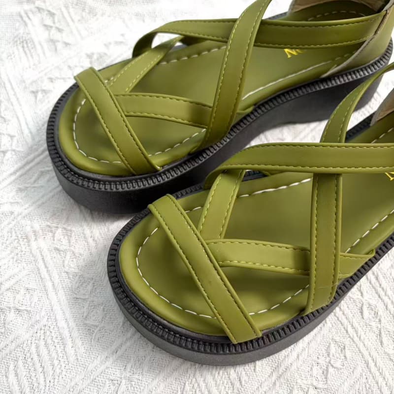 Evening Breeze Cross Strap Pla - Insole Memory Foam recension och pris